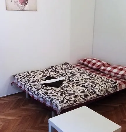 Δωμάτια σε οικογενειακή κατοικία Libroom *