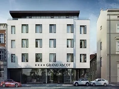Hotel Grand Ascot 4*