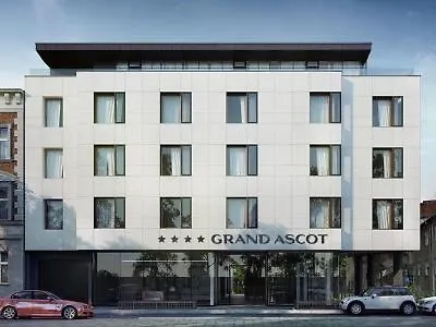 Grand Ascot Hotel 4*