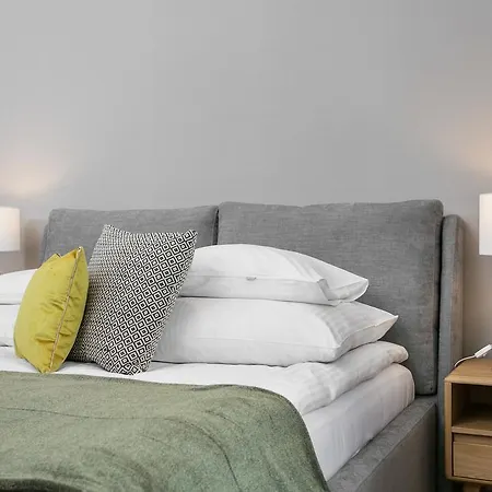 Venetian House Market Square Aparthotel 4*