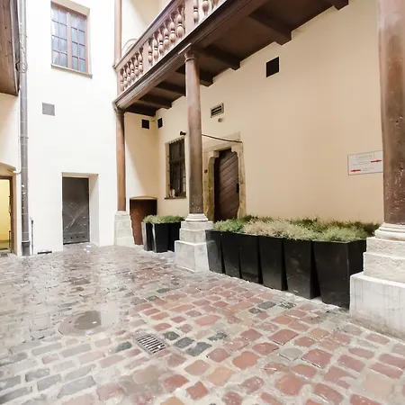 Apartment Place 4