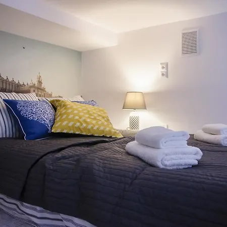 Bedrouse Jacuzzi Starowislna - Old Town Apartment *