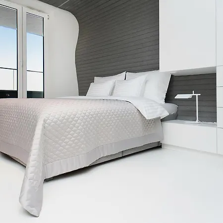 Bed&bath Futuristic *