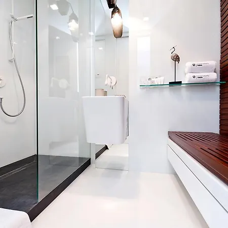 Bed&bath Futuristic *