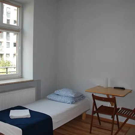 999 Aparthostel Krasków