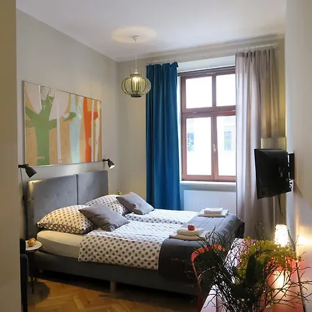 Goscinne Poselska 20 Homestay Krakow
