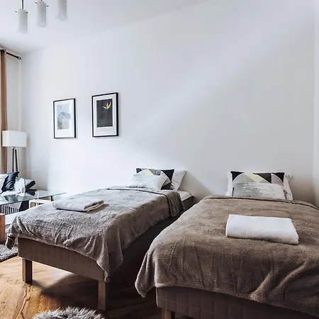 Apartament Echodom Sw.filipa 21 *