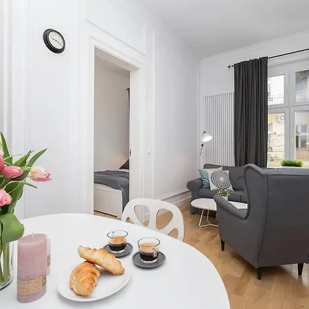 Apartament Tenczyńska 3 *