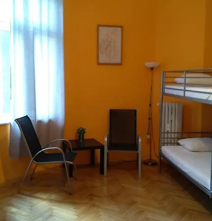 Hostel Bubble