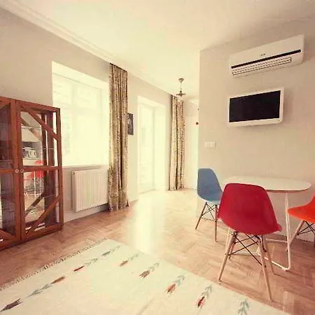 Crystal Chez Helena קרקוב