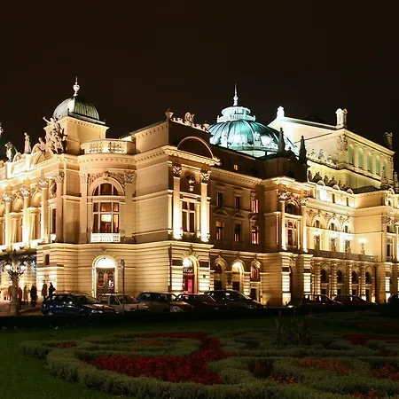 Florianska 22 *