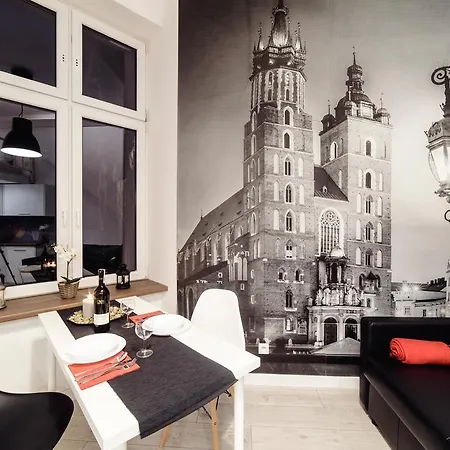 2 Nights Apartments - Great Location, Right Next To Main Rail And Bus Station, 10 Min To Main Square By Foot Aparthotel 3*
