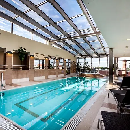 Hotel Qubus