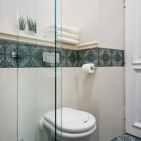 P&j Luxury Apartment