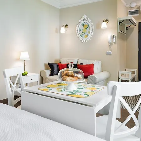 P&j Luxury Apartment *