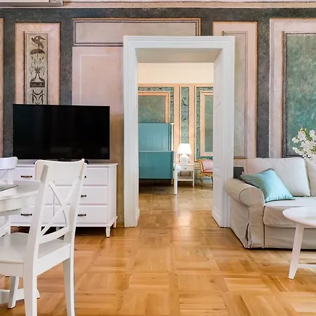 P&j Luxury * Krakow