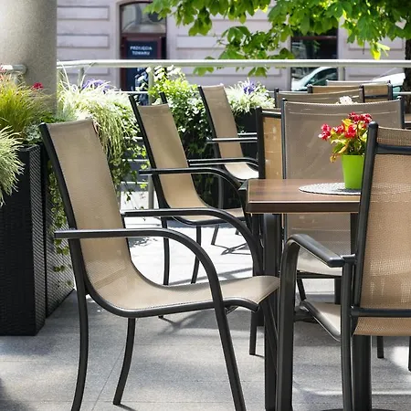 Western Old Town Hotel 3*