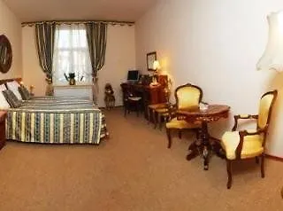 Hotel Old Time 3*
