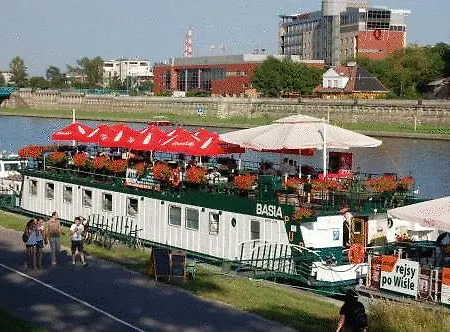 Barka Basia Botel