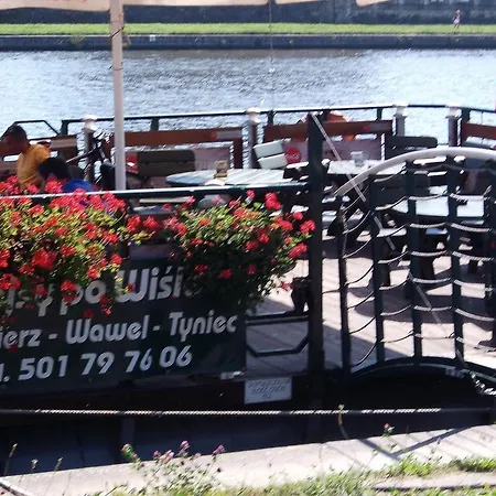 Botel Barka Basia *
