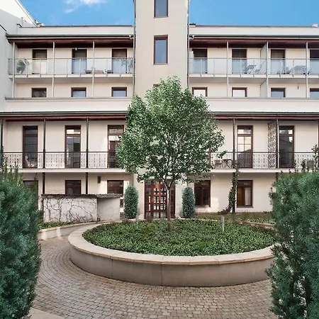 Parkside Old Town Apartahotel