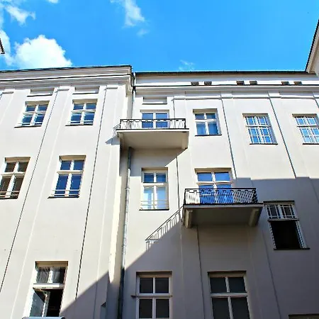 Old Town Slawkowska *