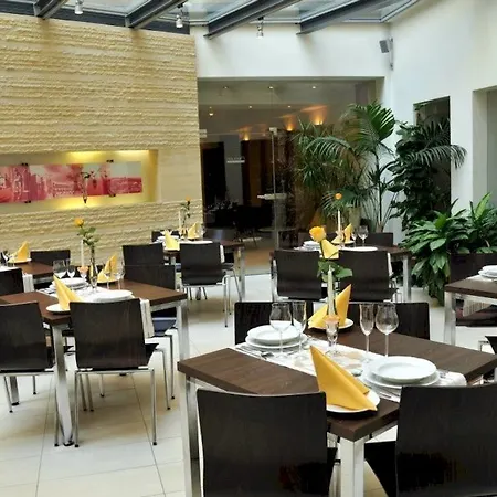 Hotel Atrium 3*