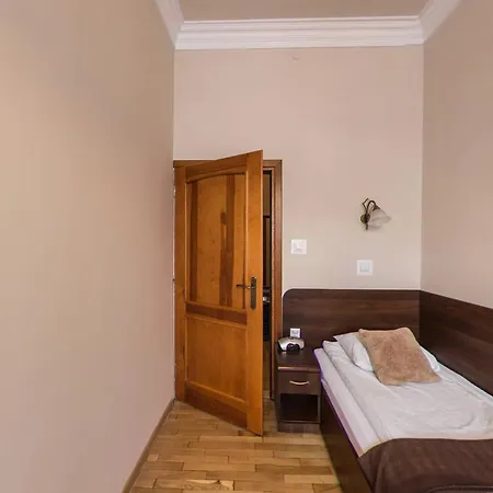 شقة فندقية Kajzer 2*
