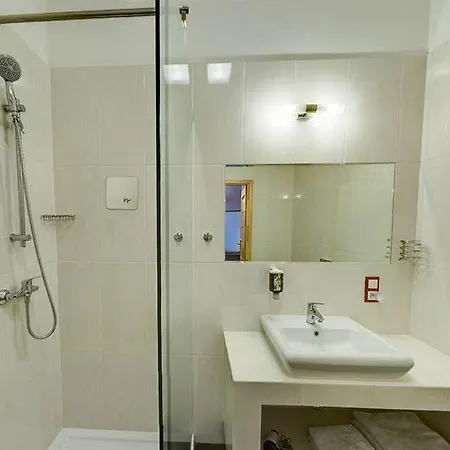 Kracow Aparthotel 3*
