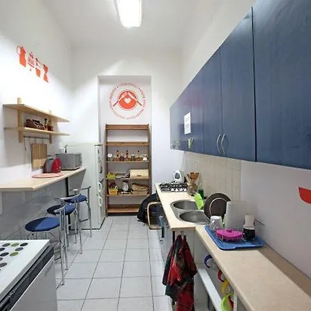 Cinnamon Hostel *