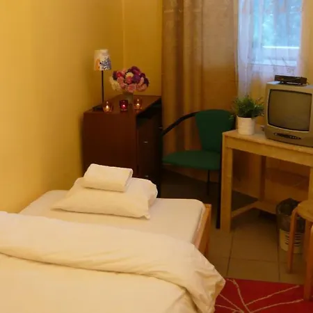 Aston * Kraków