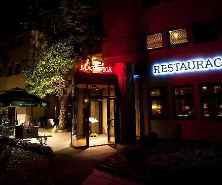 Hotel Farmona Business &