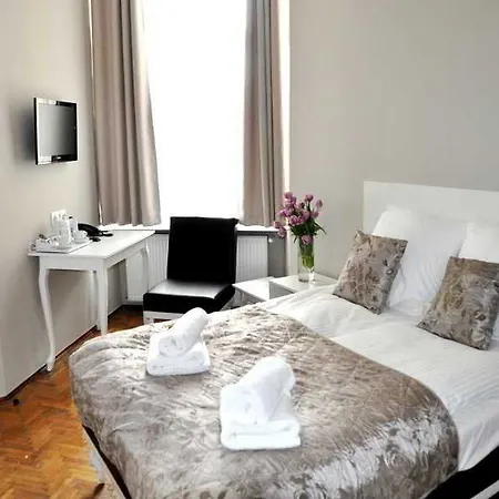 Leone 3* Krakow