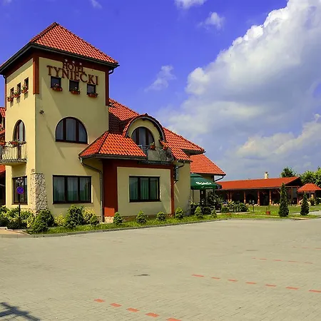 Hotel Tyniecki 3*