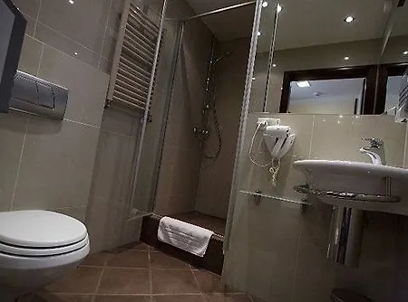 Atlantic Aparthotel 3*