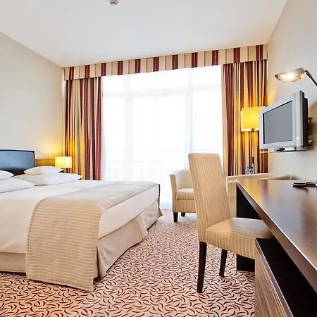 Qubus Hotel 4*