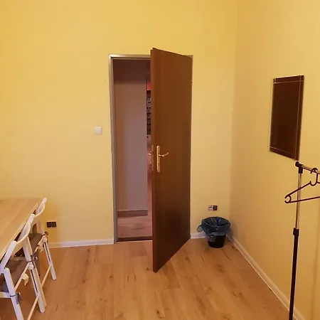 Kaktus Hostel *