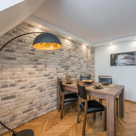 Around Market Square Apartment