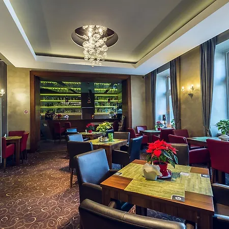 Royal Hotel 3*