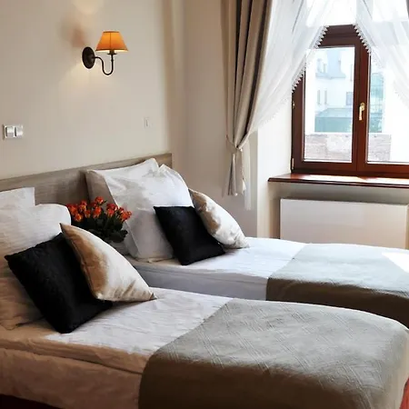 Santi 4* Krakow