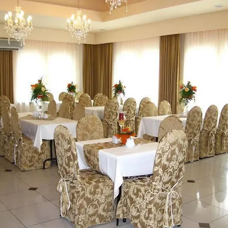 Otel Junior 3*