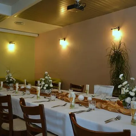 Hotel Polonez 3*
