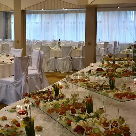 Polonez Hotel