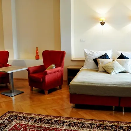 Santi 4* Krakow