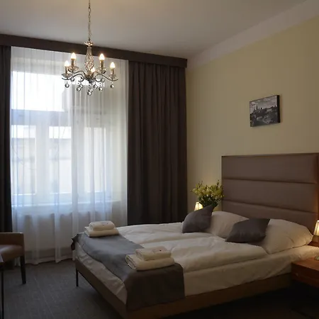Old Town Aparthotel 3*