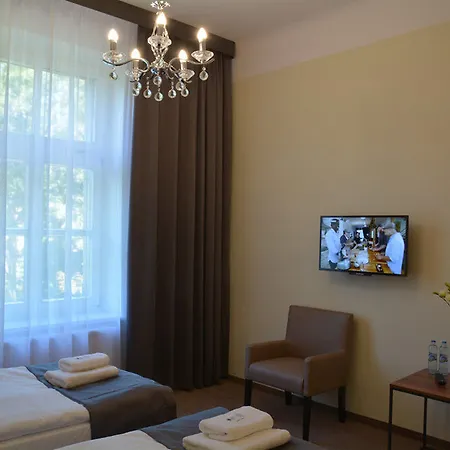 Aparthotel Old Town 3*