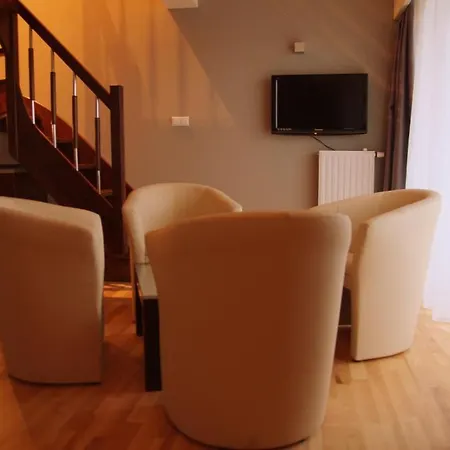 Aparthotel & Zakrzowek Krakow