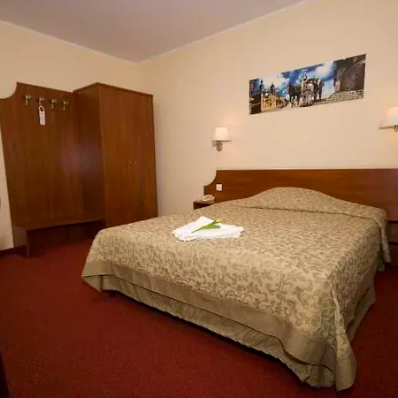 H6 Major Travel & Business, Free Parking Hotel