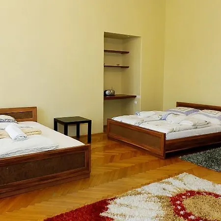 P&j Tourist 5* Krakov