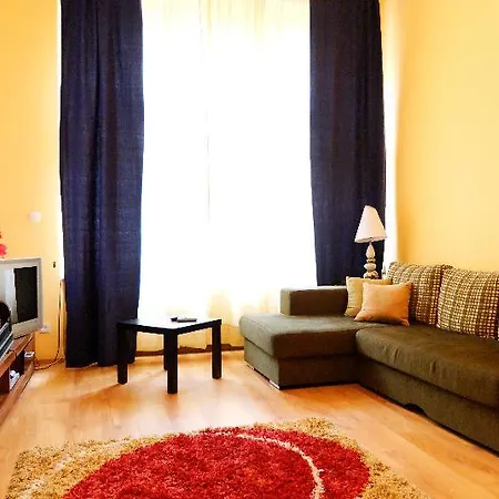 P&j Tourist Hotel Krakov